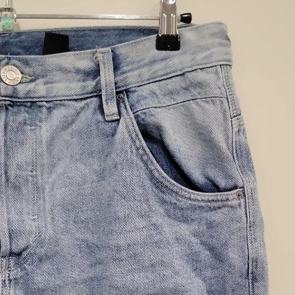 Denim &Denim Light Blue Jeans with Button Accent - Picture 5 of 14